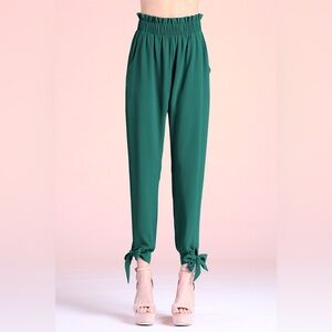 Green high wasted flowy pants with ties at bottom (M)